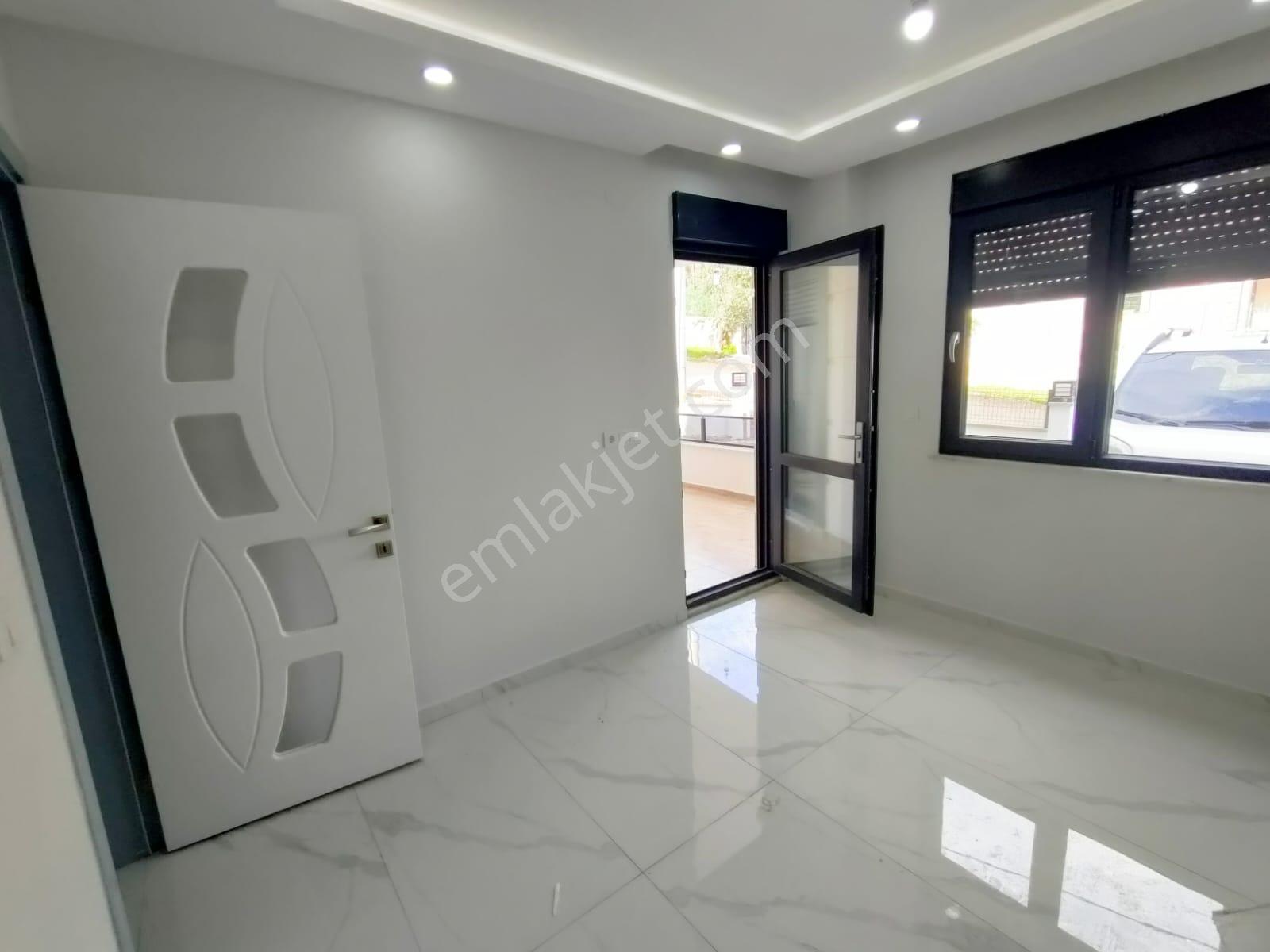 Altınoluk Kazdağı Eteklerinde Müstakil Garajlı Bahçeli Açık Otoparklı 4+1 Sıfır Lüx Triblex Villa - Görsel 11
