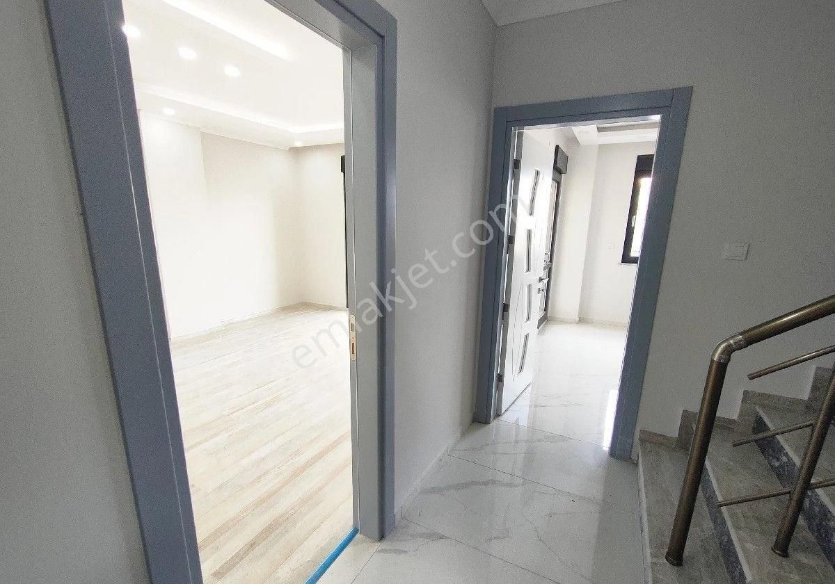 Altınoluk Kazdağı Eteklerinde Müstakil Garajlı Bahçeli Açık Otoparklı 4+1 Sıfır Lüx Triblex Villa - Görsel 34