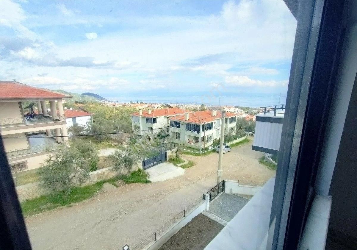 Altınoluk Kazdağı Eteklerinde Müstakil Garajlı Bahçeli Açık Otoparklı 4+1 Sıfır Lüx Triblex Villa - Görsel 17