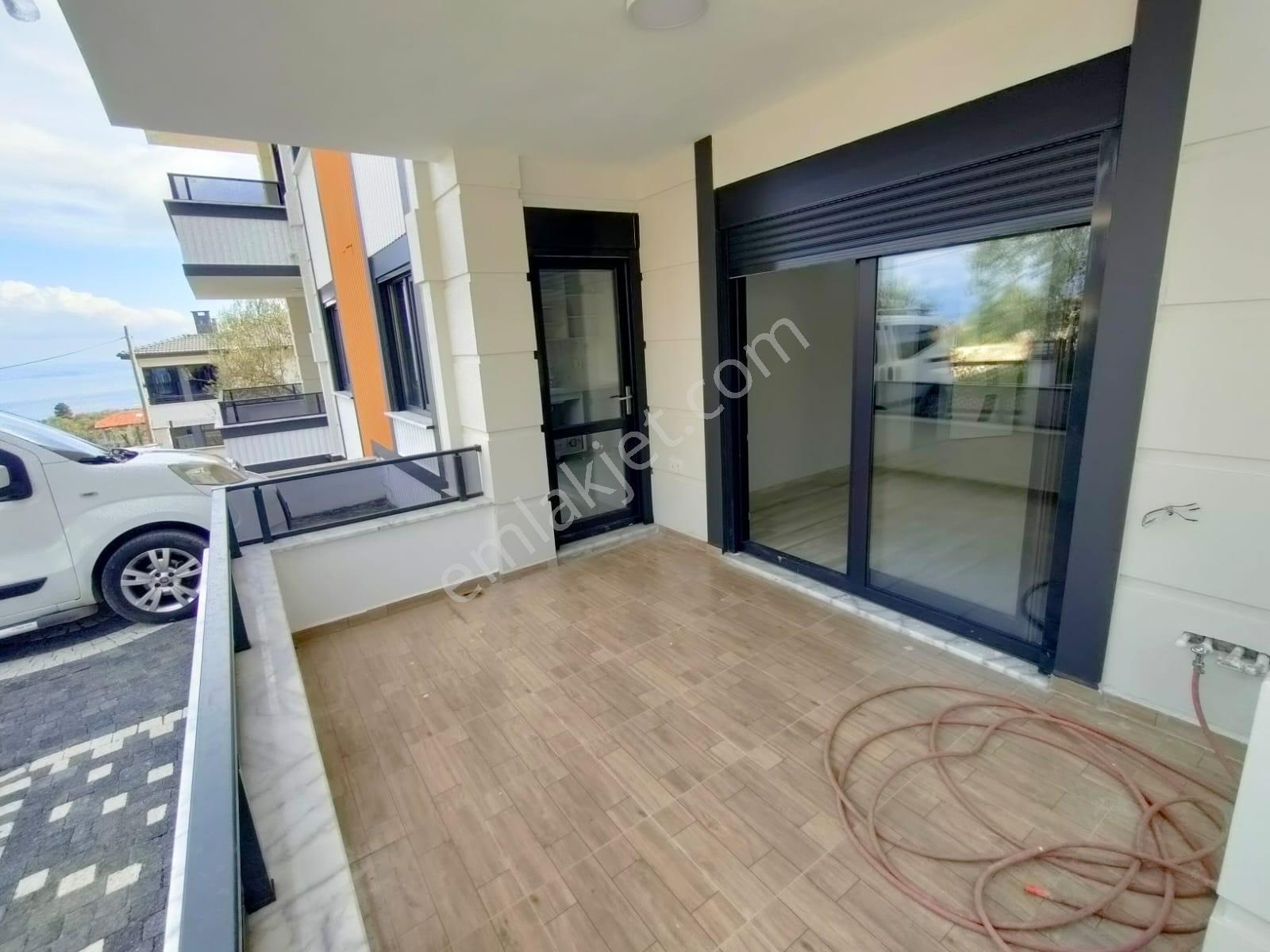 Altınoluk Kazdağı Eteklerinde Müstakil Garajlı Bahçeli Açık Otoparklı 4+1 Sıfır Lüx Triblex Villa - Görsel 8