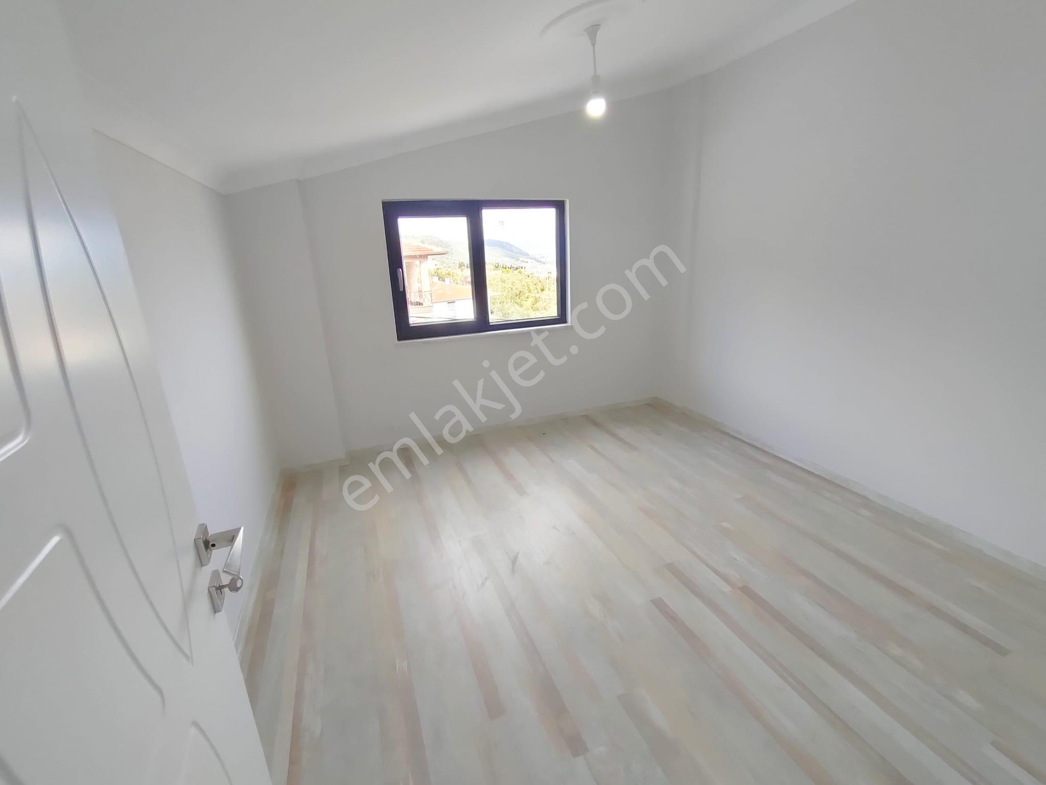 Altınoluk Kazdağı Eteklerinde Müstakil Garajlı Bahçeli Açık Otoparklı 4+1 Sıfır Lüx Triblex Villa - Görsel 25