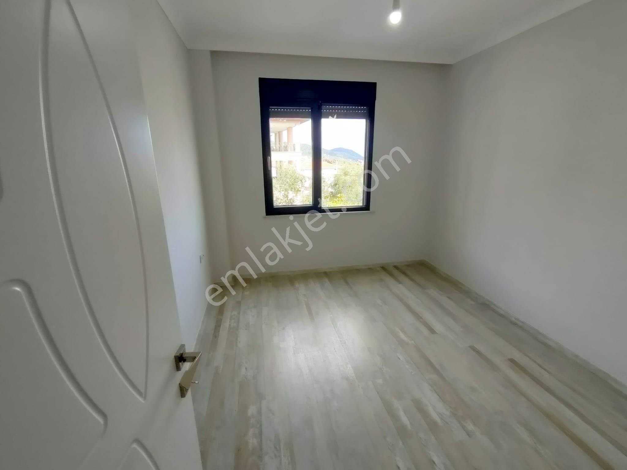 Altınoluk Kazdağı Eteklerinde Müstakil Garajlı Bahçeli Açık Otoparklı 4+1 Sıfır Lüx Triblex Villa - Görsel 21