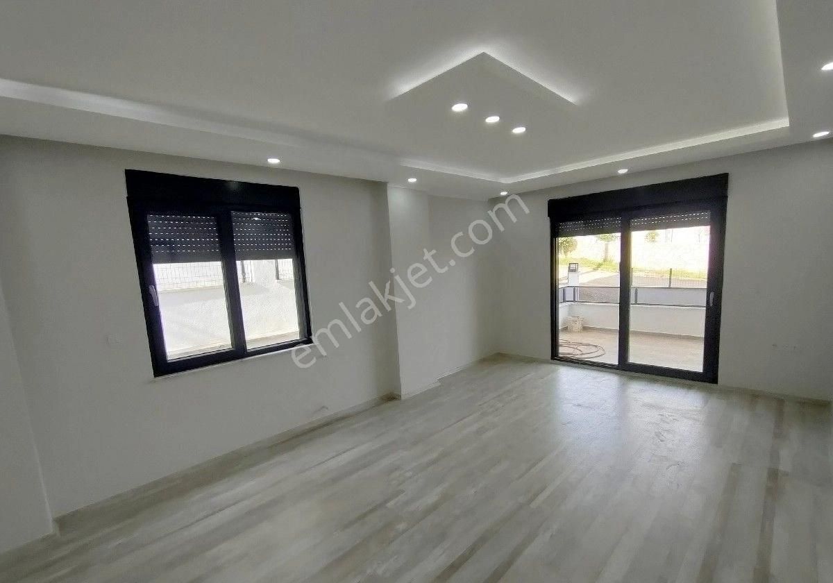 Altınoluk Kazdağı Eteklerinde Müstakil Garajlı Bahçeli Açık Otoparklı 4+1 Sıfır Lüx Triblex Villa - Görsel 7