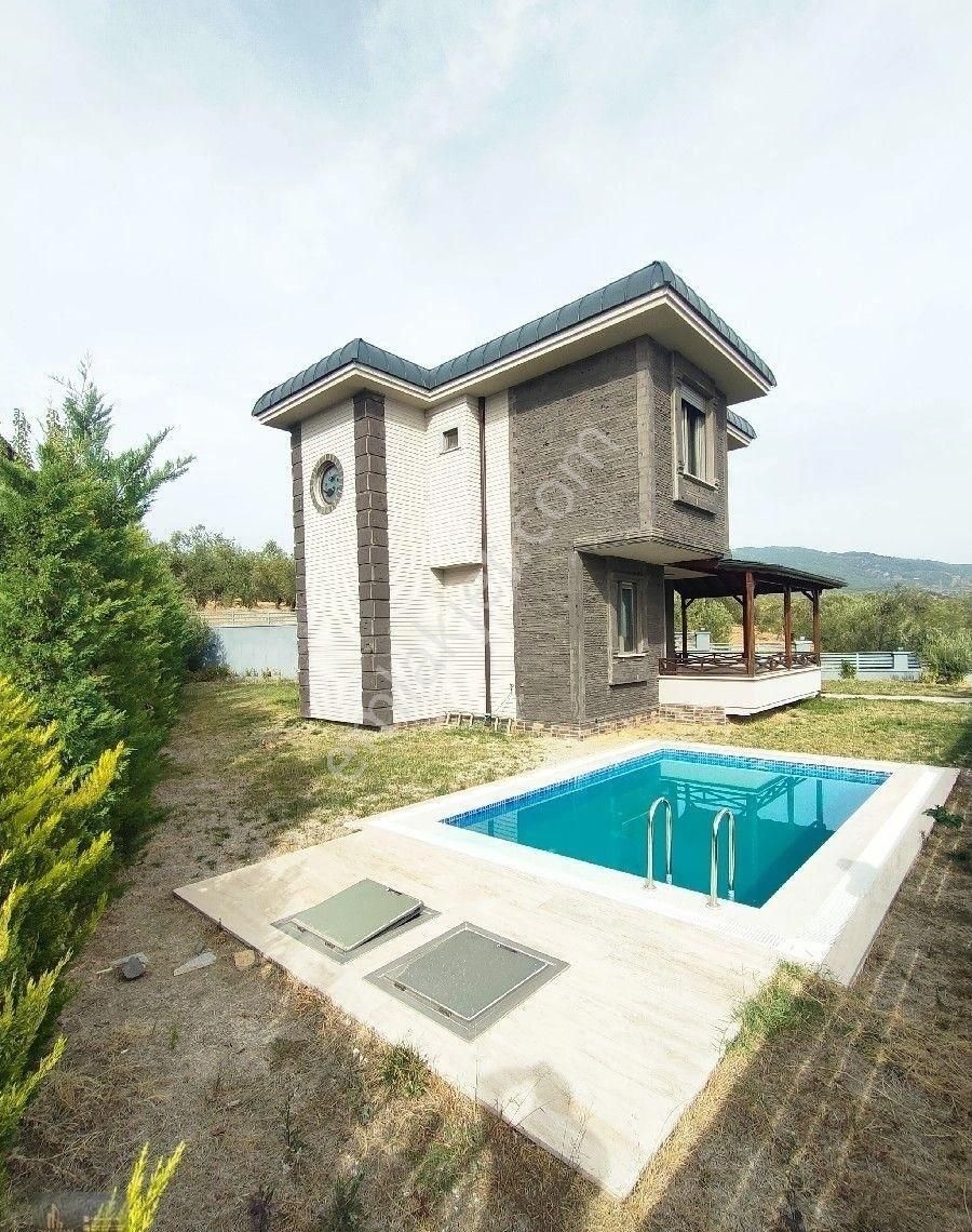 Edremit Altınoluk Satılık Villa ALTINOLUK NARLI BÖLGESİNDE 600 M2 ARSA PAYLI DENİZ MANZARALI DENİZE YAKIN HAVUZLU MÜSTAKİL SON VİLLA