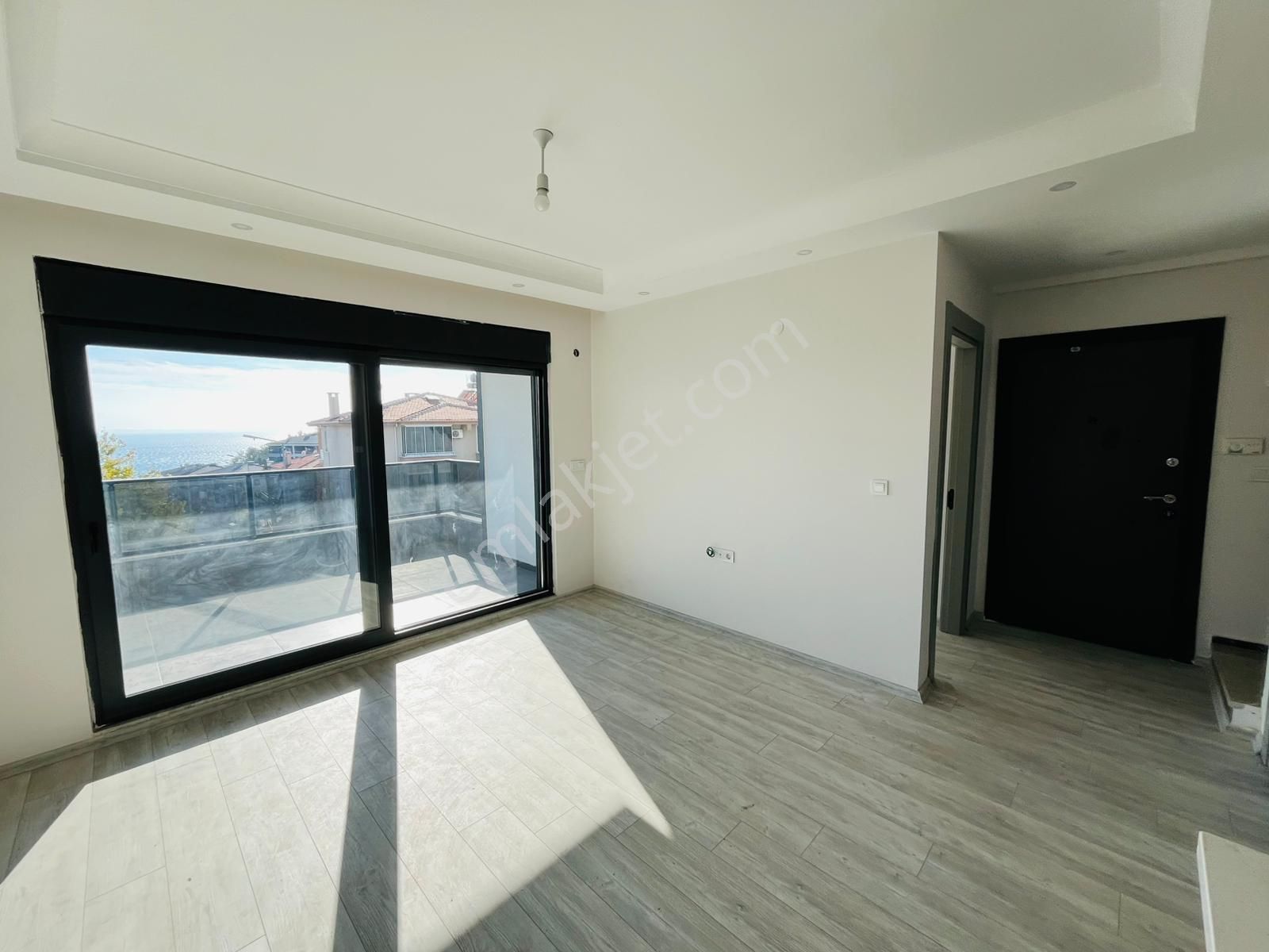 Altınoluk Kazdağları Eteklerinde Full Deniz Manzaralı Merkezi Konum Da Son 2 Kat Dublex 3+1 Daire - Görsel 13