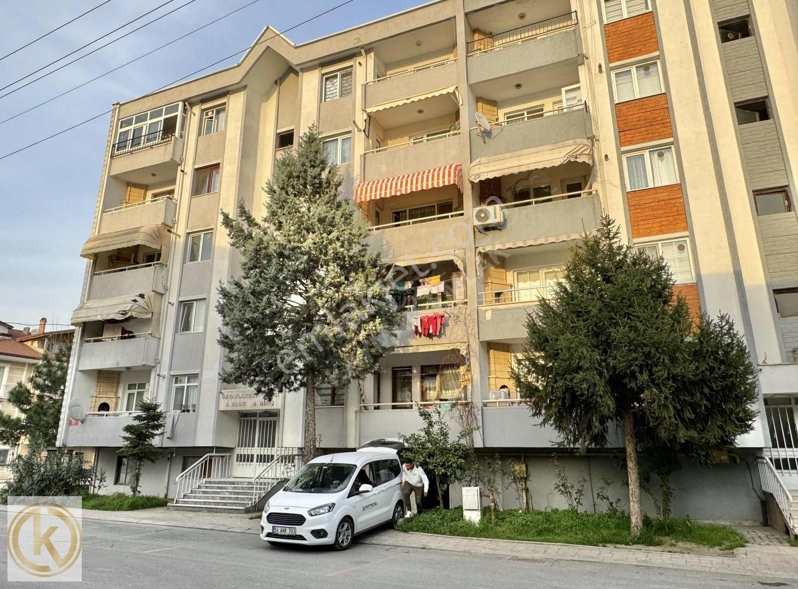 Erenler Erenler Satılık Daire KAYMAK EMALKTAN ERENLER BELEDİYE CİVARI 3+1 130 M2 SATILIK DAİRE