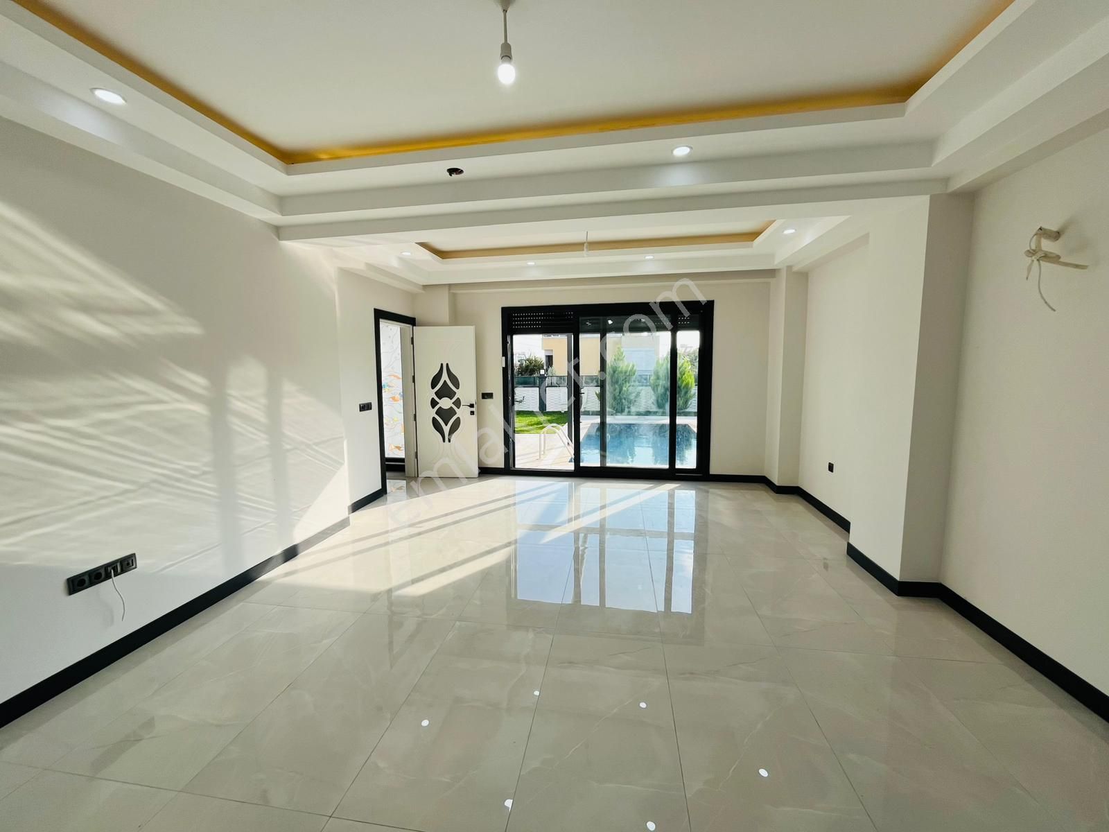 Altınoluk Güre Arası Tahtakuşlar Sahil Bölgesin De Tek Başına Havuzlu 5+1 Müstakil Sıfır Lüx Villa - Görsel 9