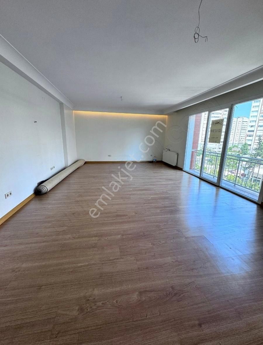Beylikdüzü Beykentın En Elit Sitesi Olan Vista 4 Te Geniş 3+1 - Görsel 3