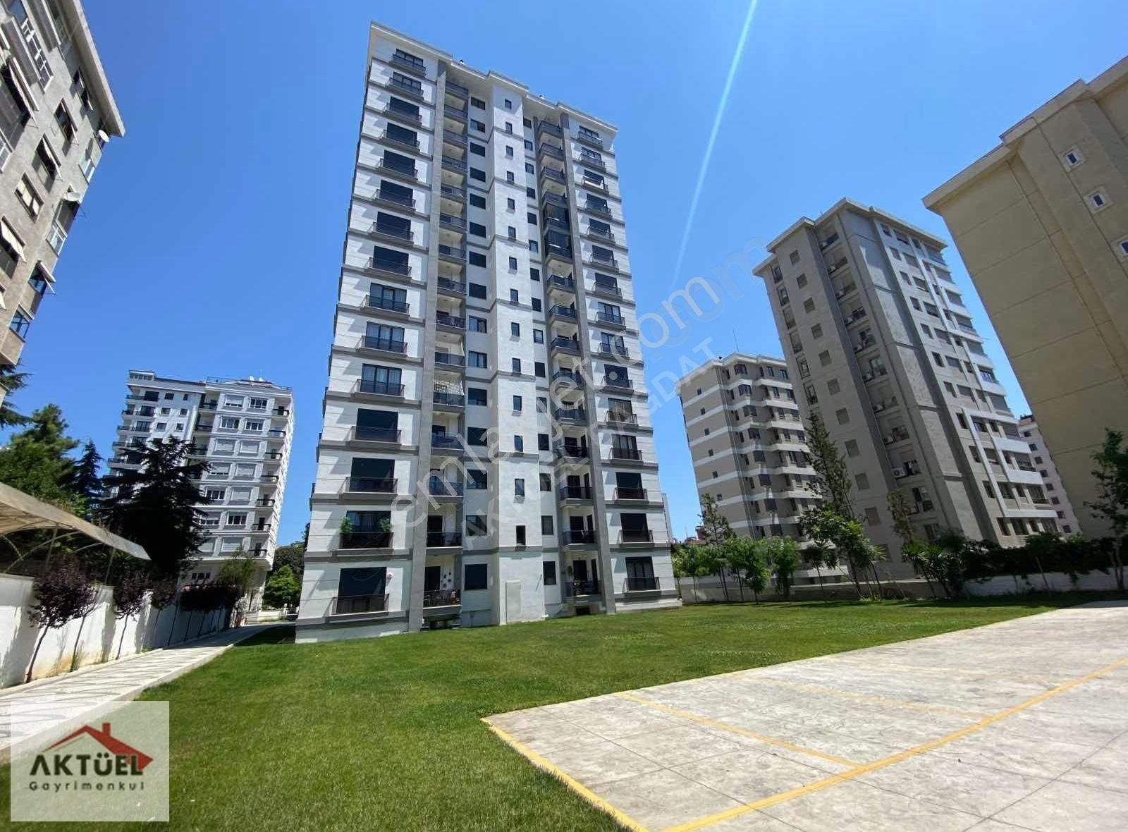 Kadıköy Caddebostan Satılık Daire CADDEBOSTAN BAĞDATA 5 DK SIFIR BİNA 140M2 BALKONLU EBEVEYNLİ 3+1