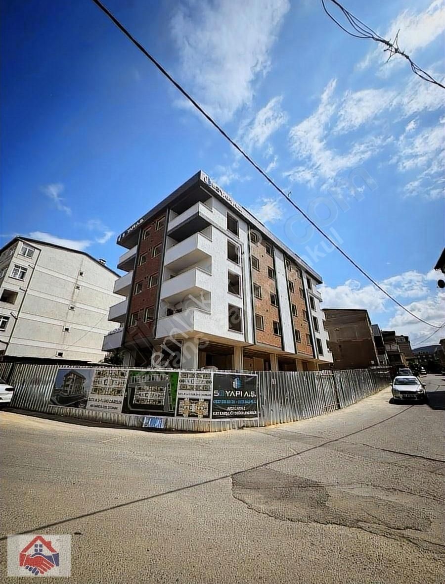 Sultanbeyli Mehmet Akif Satılık Daire SULTANBEYLİ MEHMET AKİF'TE 2+1 83m² 1. KAT 0 SATILIK DAİRE