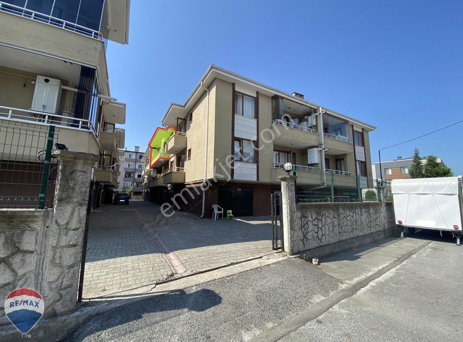 Adapazarı Şeker Satılık Daire Remax Maviden Merkezi Konumda Satılık Garajlı 2+1 Daire