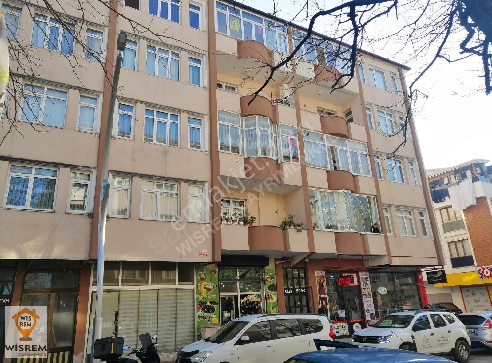 Gölcük Değirmendere Yalı Satılık Daire Deniz Manzaralı Ana Cadde Üstü Satılık 3+1 Daire