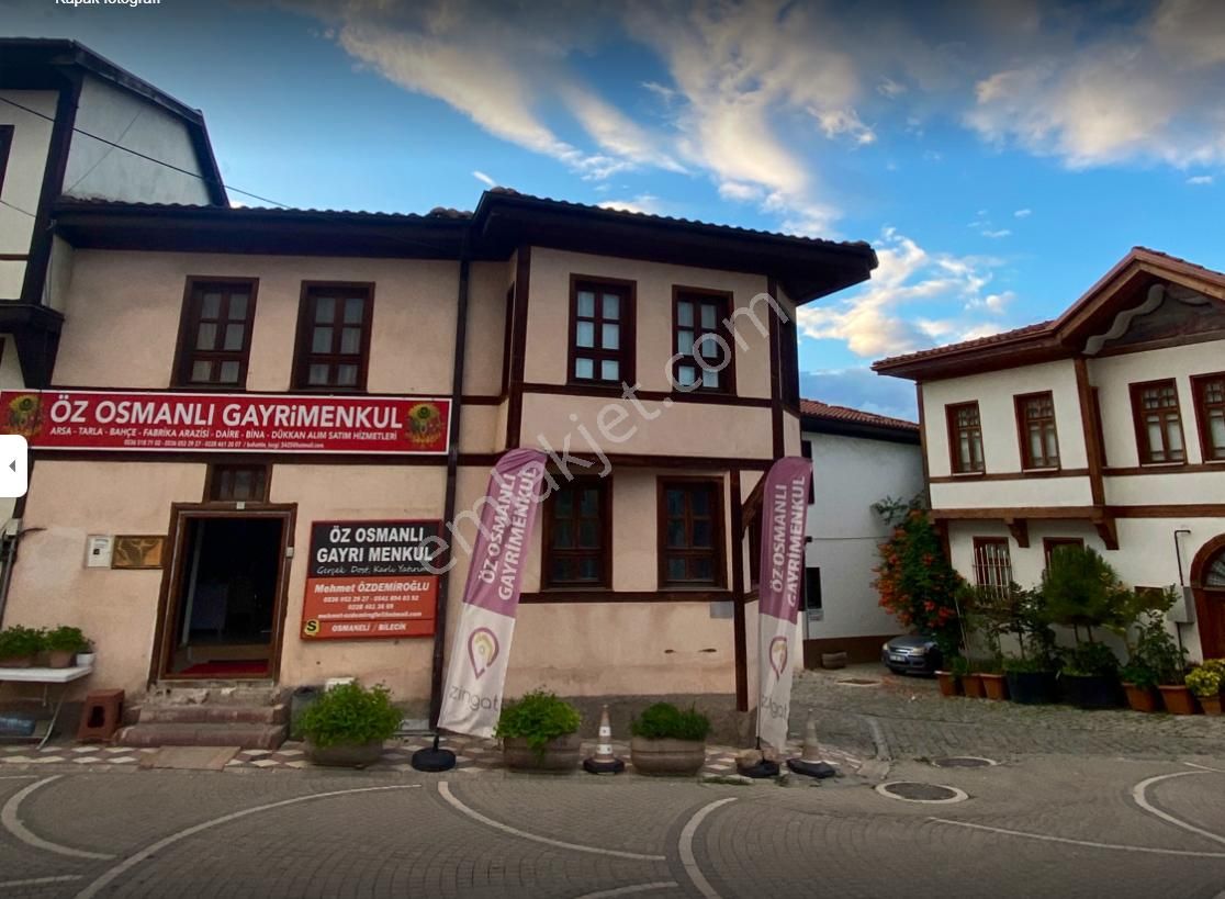 Osmaneli Camikebir Satılık Tarla  OSMANELİ MERKEZDE 191 M2 % 40 İMARLI SATILIK ARSA 