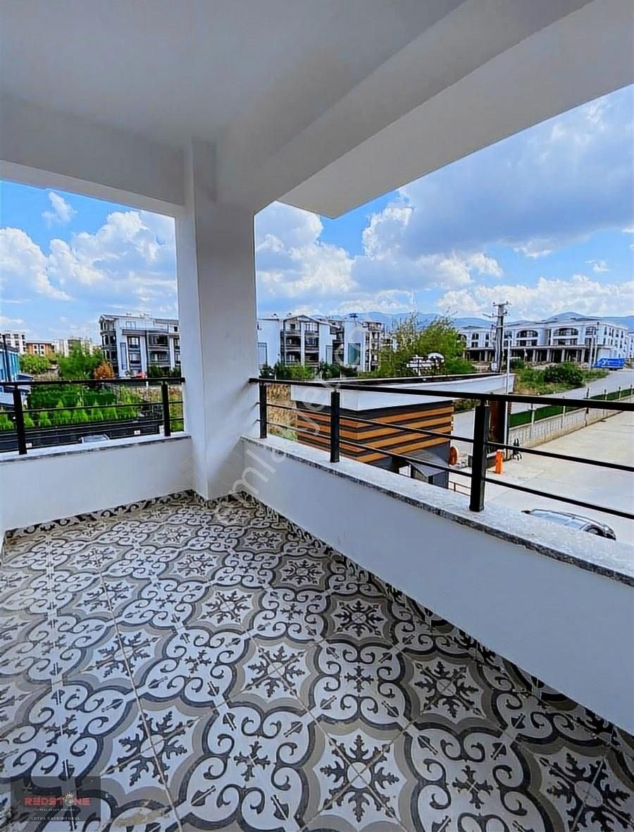 Kartepe Sarımeşe Satılık Daire KARTEPE SARIMEŞE DE SATILIK 3+1 DAİRE