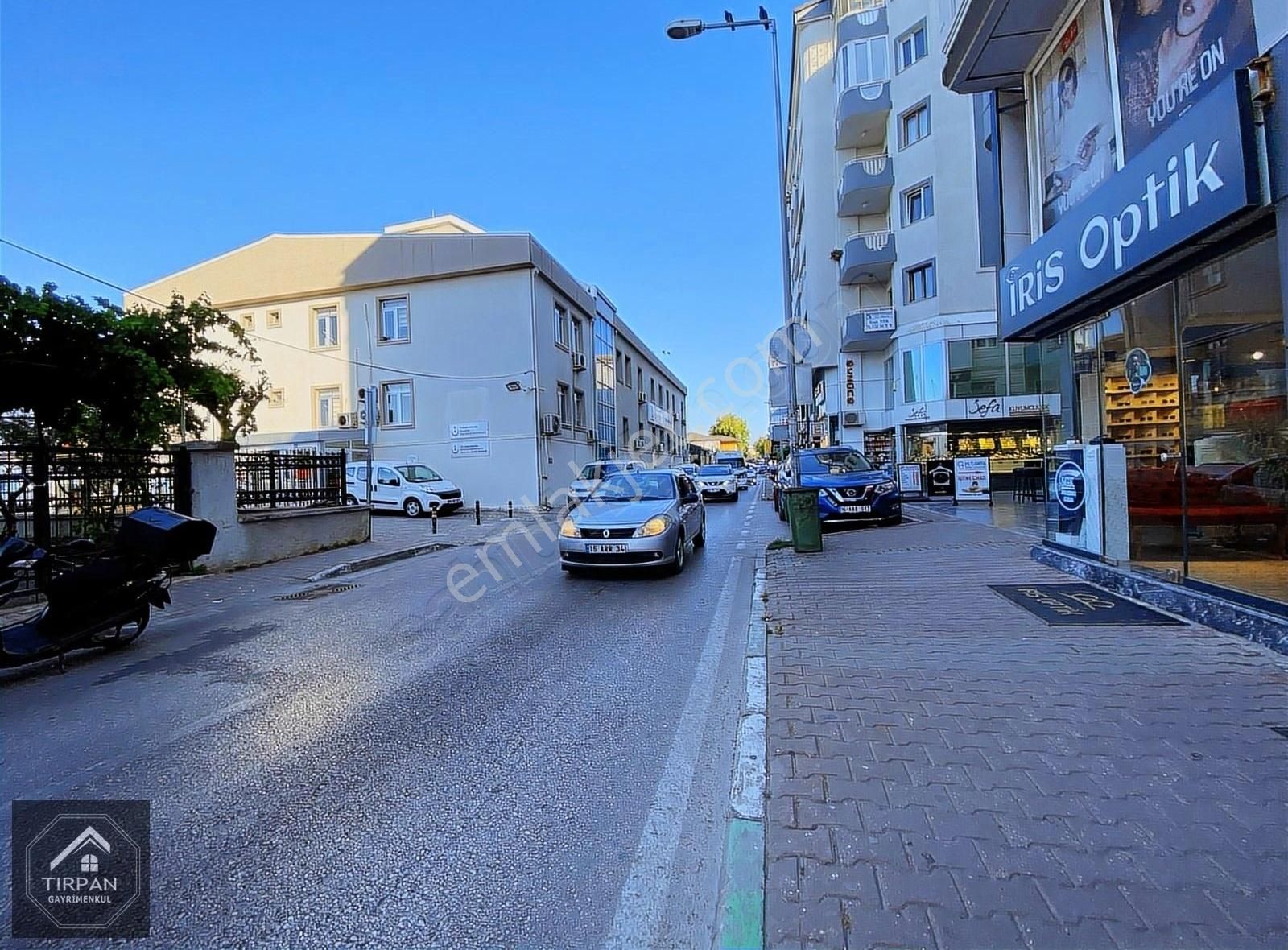 Mudanya Ömerbey Satılık Ofis Tırpan Gayrimenkul Den Merkezde Fırsat Dükkan!!