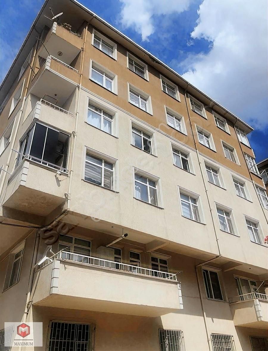 Pendik Velibaba Satılık Daire ACİL İHTİYAÇTAN PENDİK ANKARA CADDESİNDE SATILIK 3+1 DAİRE