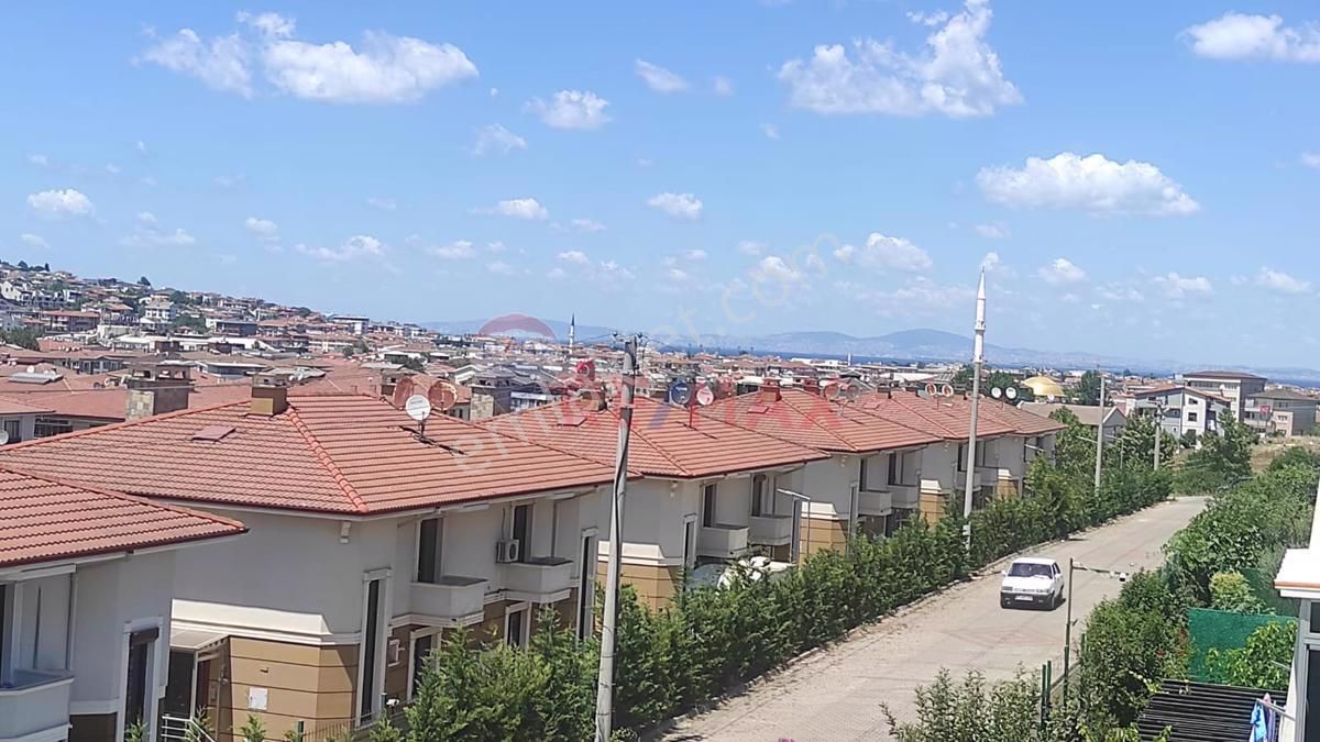 Yalova Merkez Bağlarbaşı Satılık Villa YALÇINKAYA HAYAL KENT SİTESİNDE SATILIK TRİBLEKS VİLLA