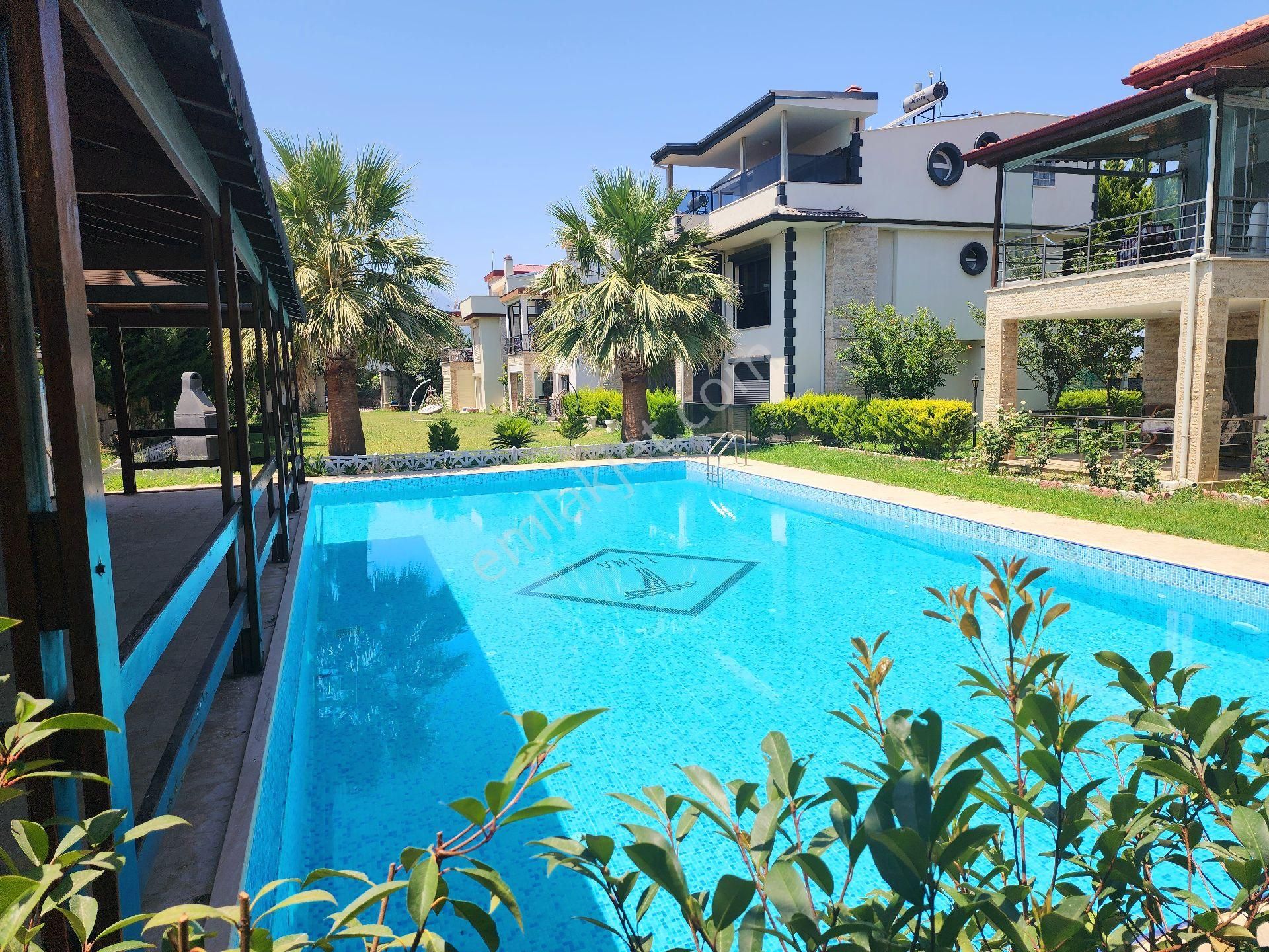 Kuşadası Güzelçamlı Satılık Villa Güzelçamlı satılık plaja yakın villa 