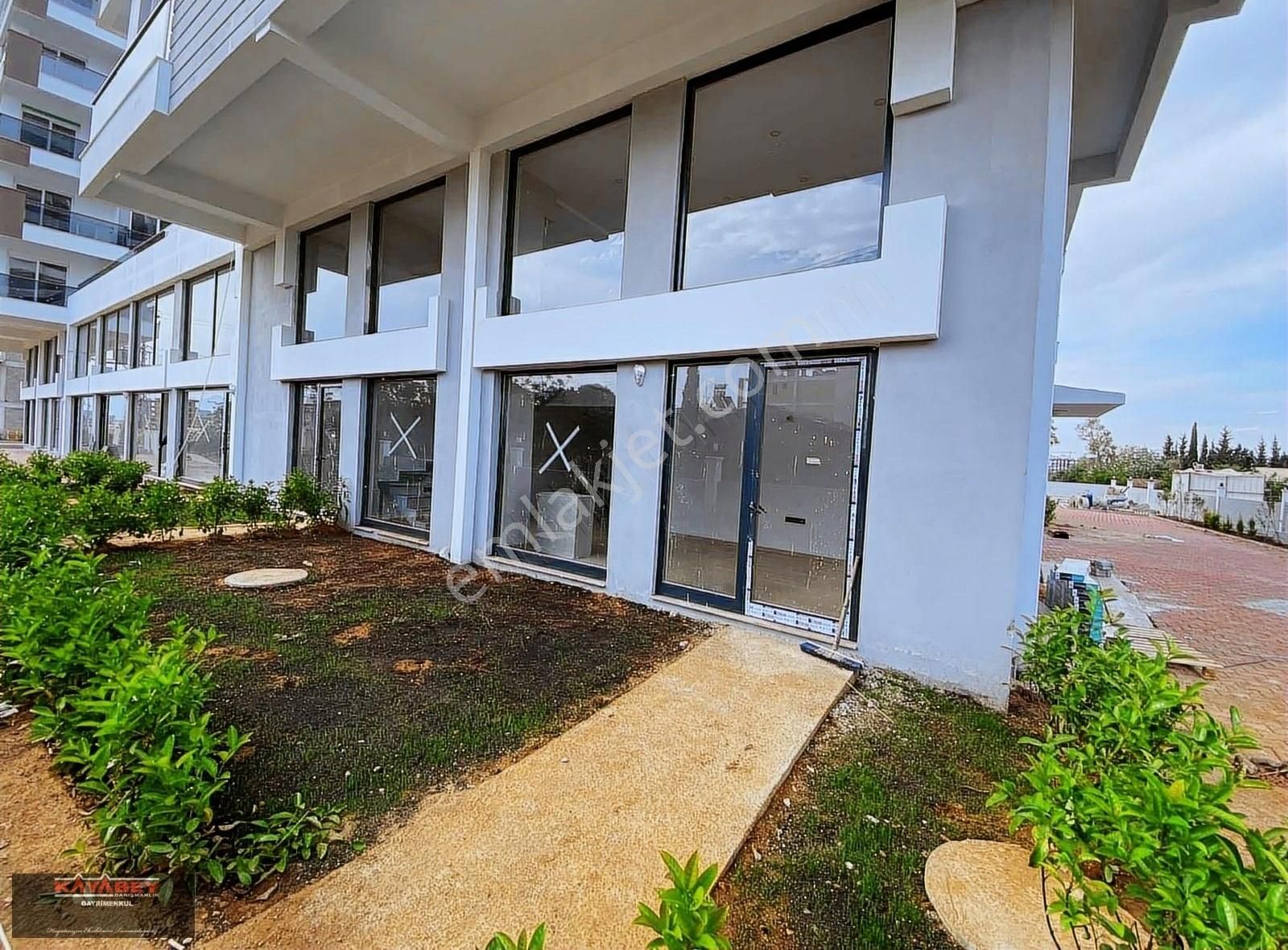 Lara Altıntaşta Oturuma Hazır İskanı Alınmış Bahçe Dubleks - Görsel 3