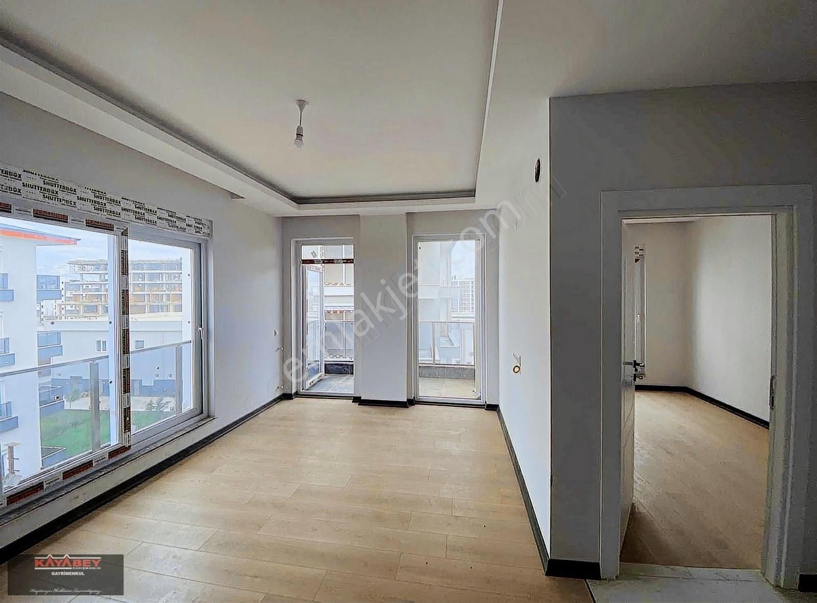 Lara Altıntaşta 1+1 Net 42m2 K.otopark Havuz Araç Takaslı - Görsel 8