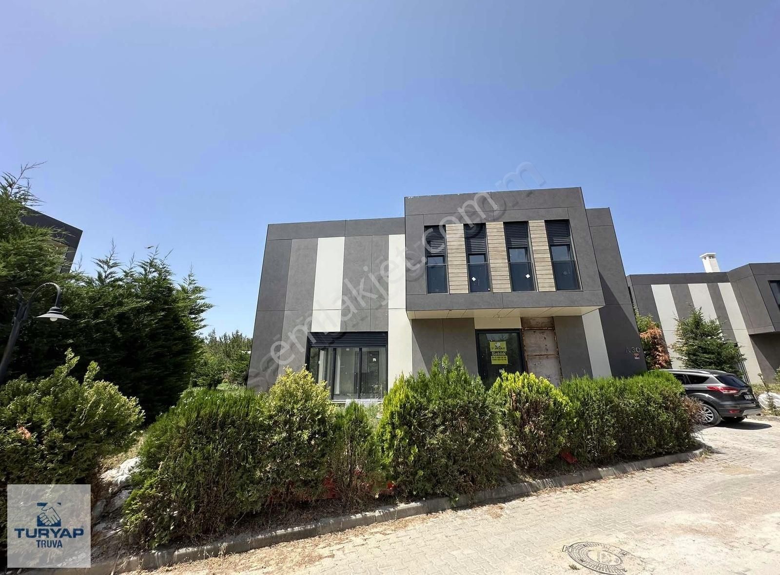 Çanakkale Merkez Çınarlı Köyü (Armutlu) Satılık Villa DARDANOS KALE COUNTRY'DE MÜSTAKİL BAHÇELİ 4+2 SATILIK VİLLA