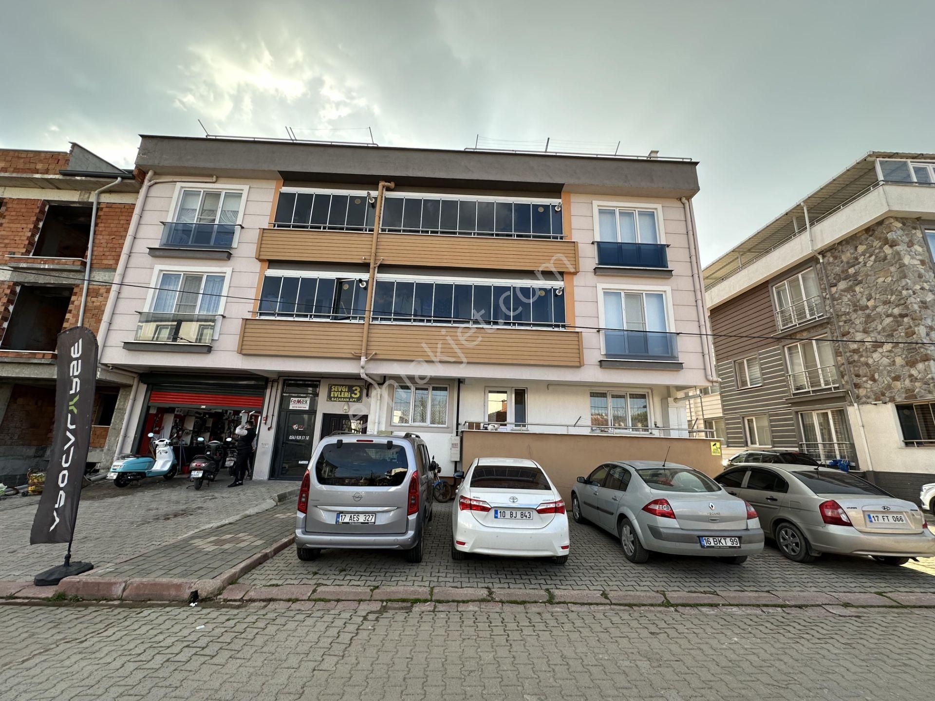 Çan Cumhuriyet Satılık Daire ÇANAKKALE ÇAN CUMHURİYET MAHALLESİNDE SATILIK 2+1 DAİRE