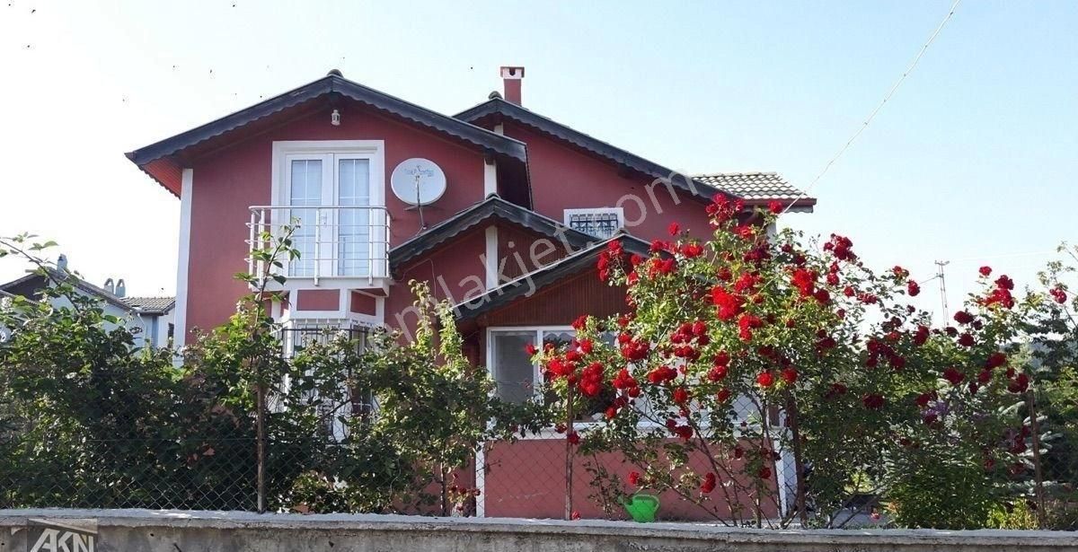 Niksar Ardıçlı Köyü (Merkez) Satılık Villa AKN GAYRİMENKULDEN MÜSTAKİL VİLLA