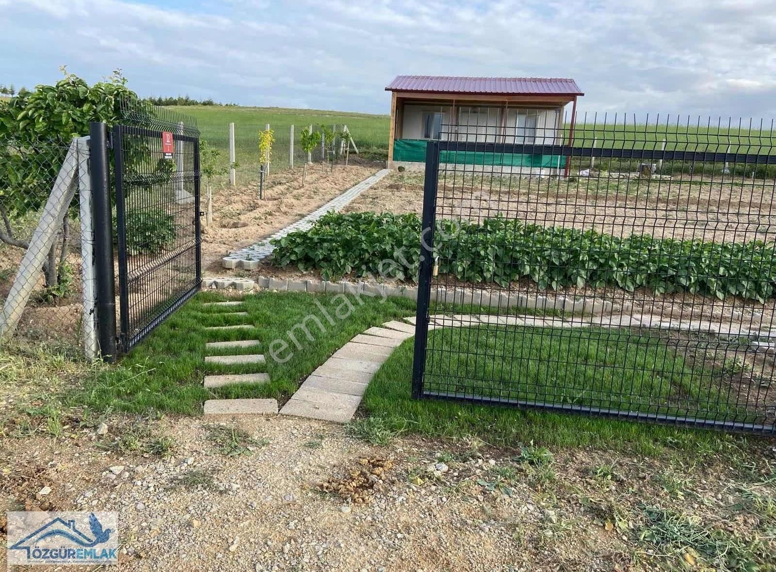 Sincan Yenihisar Satılık Villa İmarlı YENİHİSAR'DA TEK TAPU MANZARALI HAZIR BAHÇE