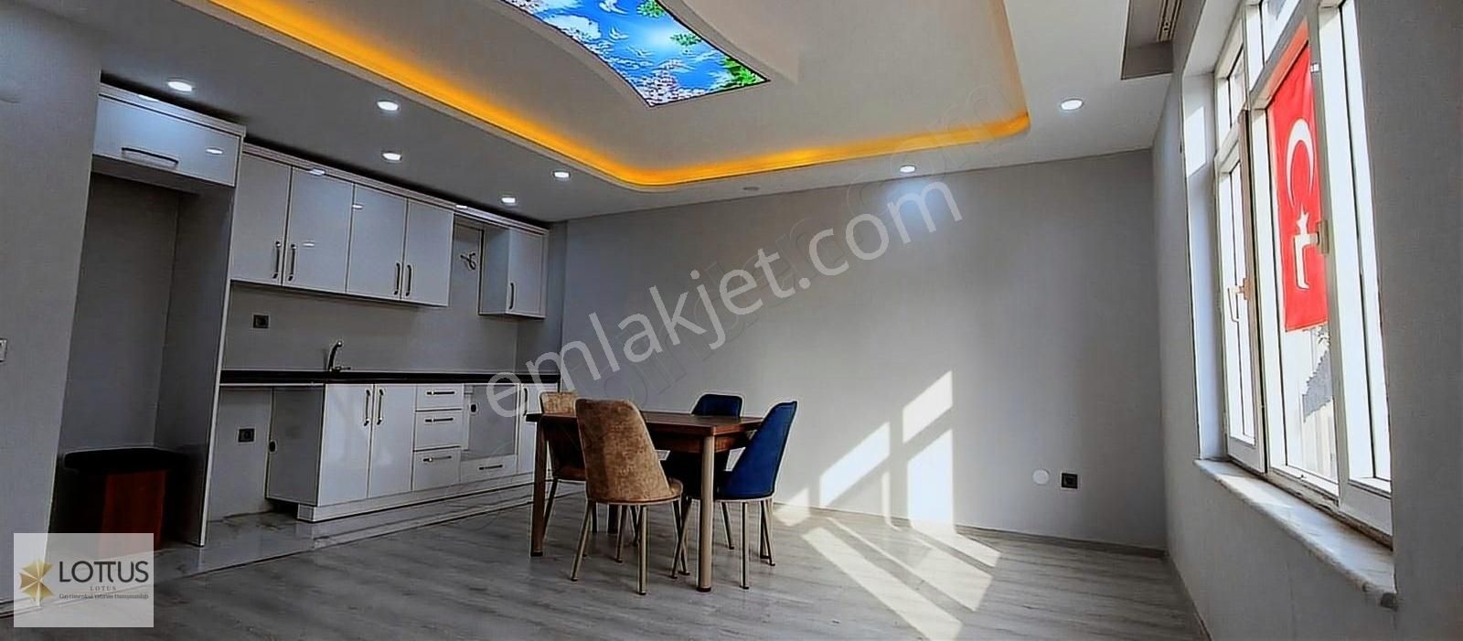 Muratpaşa Tahılpazarı Satılık Daire ÇARŞI İÇERİSİNDE ARAKATTA SATILIK 1+1 DAİRE