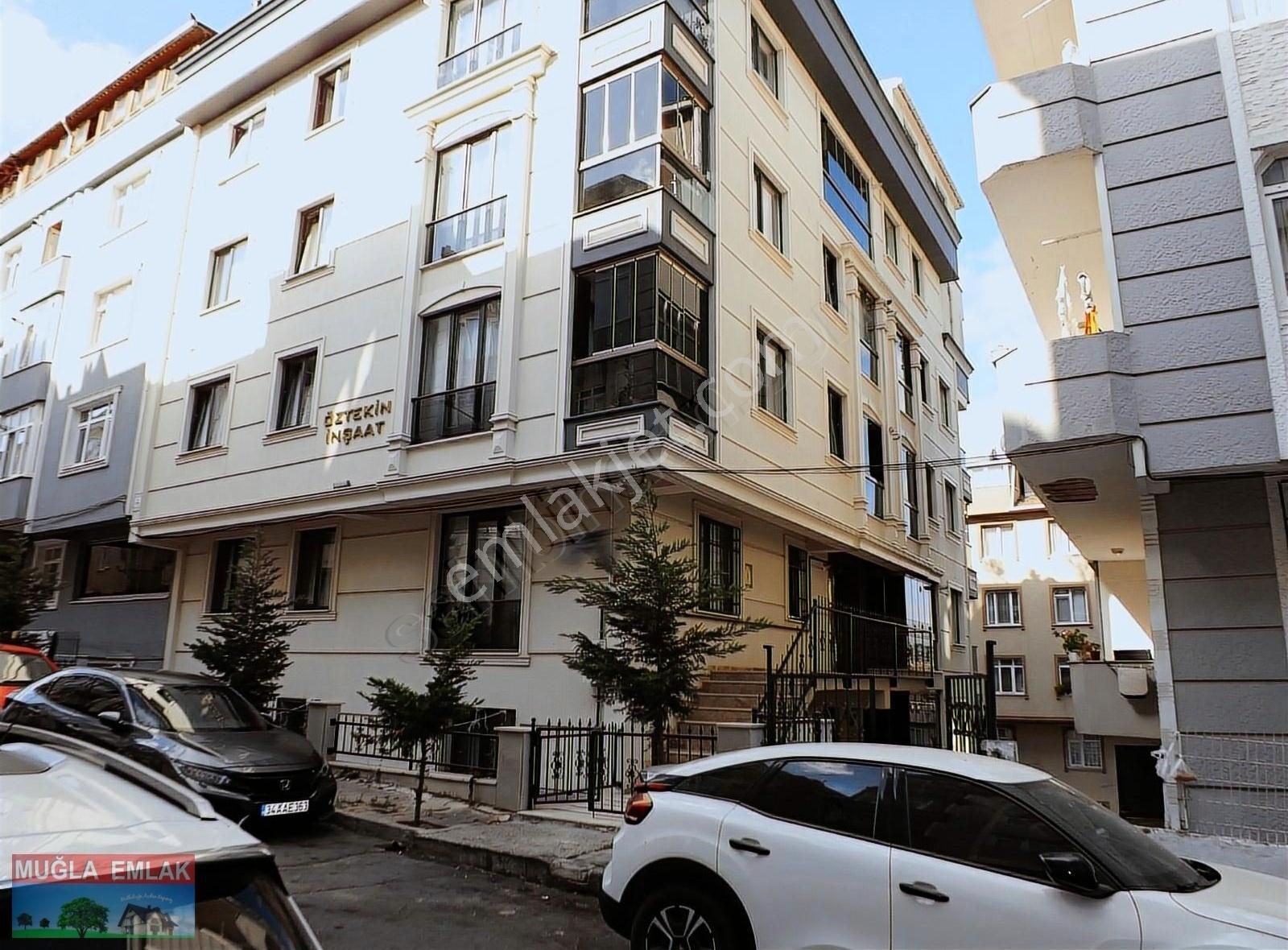 Gaziosmanpaşa Bağlarbaşı Satılık Daire MUĞLA EMLAKTAN ÇİMENZAR SOKAKTA OTOPARKLI 80M 2+1 BODRUM