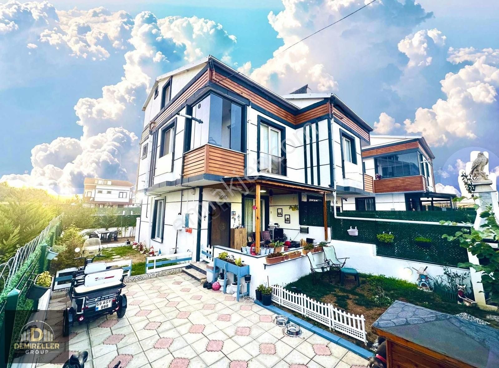 Marmaraereğlisi Dereağzı Satılık Villa ▃▅▇DEMİRELLER▇▅▃ KOMBİLİ PETEKLİ GENİŞ BAHÇELİ 4+1 LÜKS VİLLA