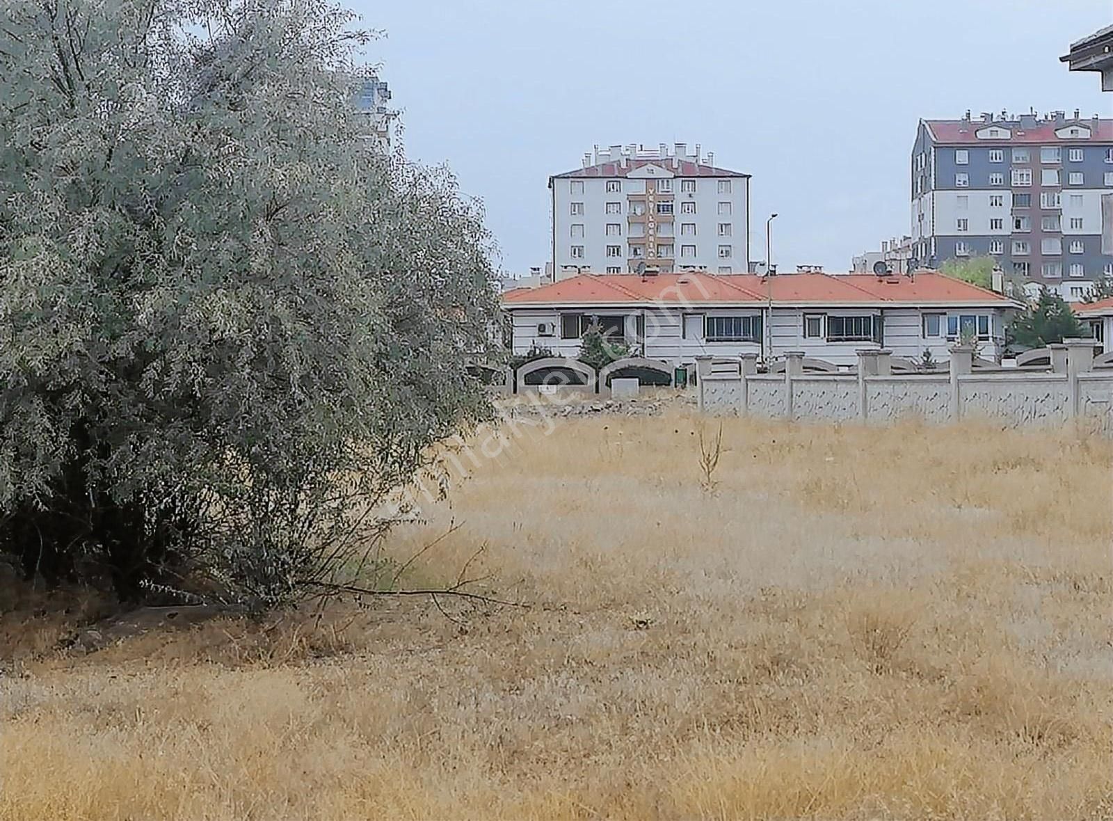 Melikgazi Gesi Fatih Satılık Villa İmarlı  İLDEM KARŞISINDA SATILIK KÖŞE PARSEL 