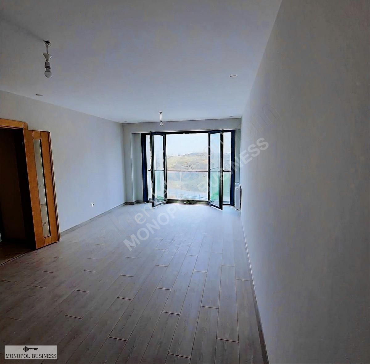 Başakşehir Başak Satılık Daire BAŞAKŞEHİR HASBAHÇE PEYZAJ MANRALI 3+1 BOŞ SATILIK DAİRE