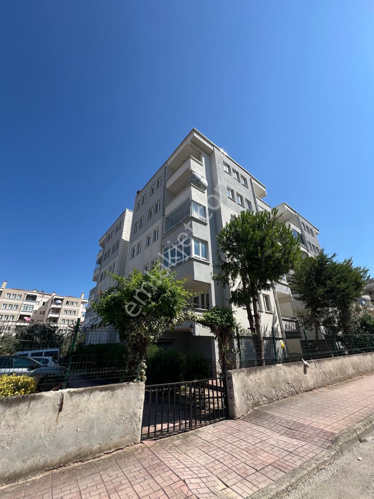 Mudanya Güzelyalı Siteler Satılık Daire  KURTULUŞ'TAN MUDANYA SİTELER MH'DE SATILIK 3+1 130 M2 DAİRE