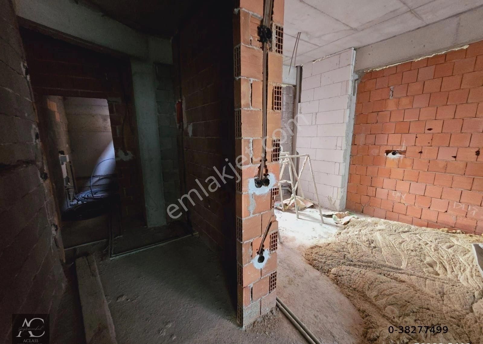 Şehrın Merkezınde Acıl Satılık Yenı Yapım 1+1 Fırsat Daıreler ( Takasa Acık ) - Görsel 23