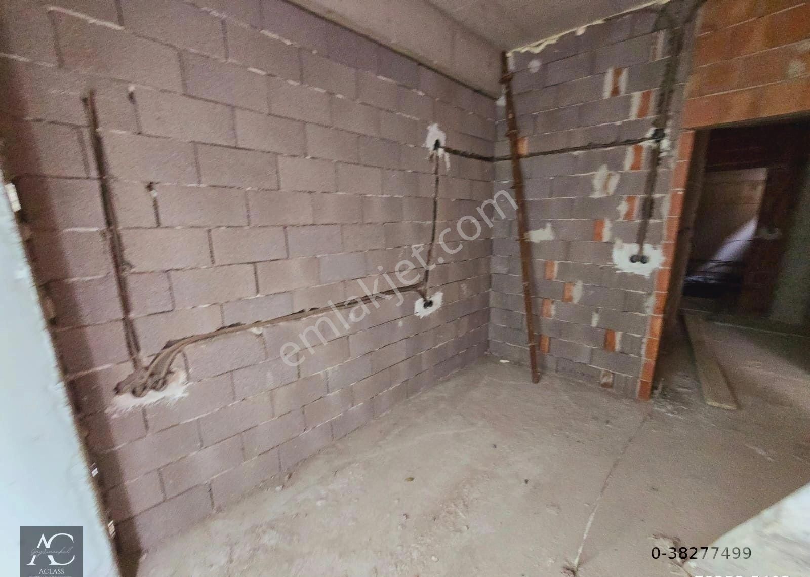 Şehrın Merkezınde Acıl Satılık Yenı Yapım 1+1 Fırsat Daıreler ( Takasa Acık ) - Görsel 28