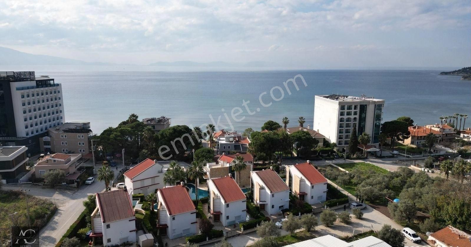 Kuşadası Yavansu Satılık Villa SAHİLE 70 M-BAHÇE-HAVUZ/OTOPARK-SOSYAL ALAN-ULTRA LÜX-FULL EŞYALI-6+1-TAMAMI MÜSTAKİL