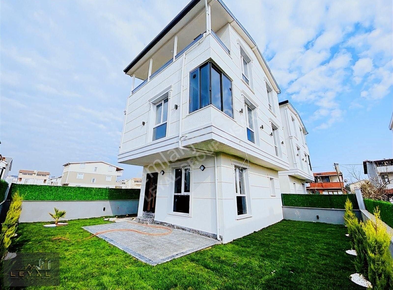 Marmaraereğlisi Yeniçiftlik Satılık Villa ꧁LEYALGRUP꧂İNŞAAT FİRMASINDAN, 'MÜSTAKİL', ŞIK TASARIM 4+1 ULTRA LÜX VİLLA