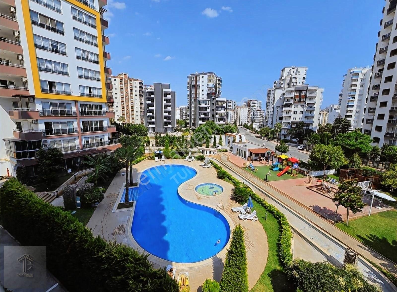 Yenişehir Çiftlikköy Satılık Daire Üniversite Cad.de Kapalı Otopark, Büyük Teraslı, Havuzlu 3+1