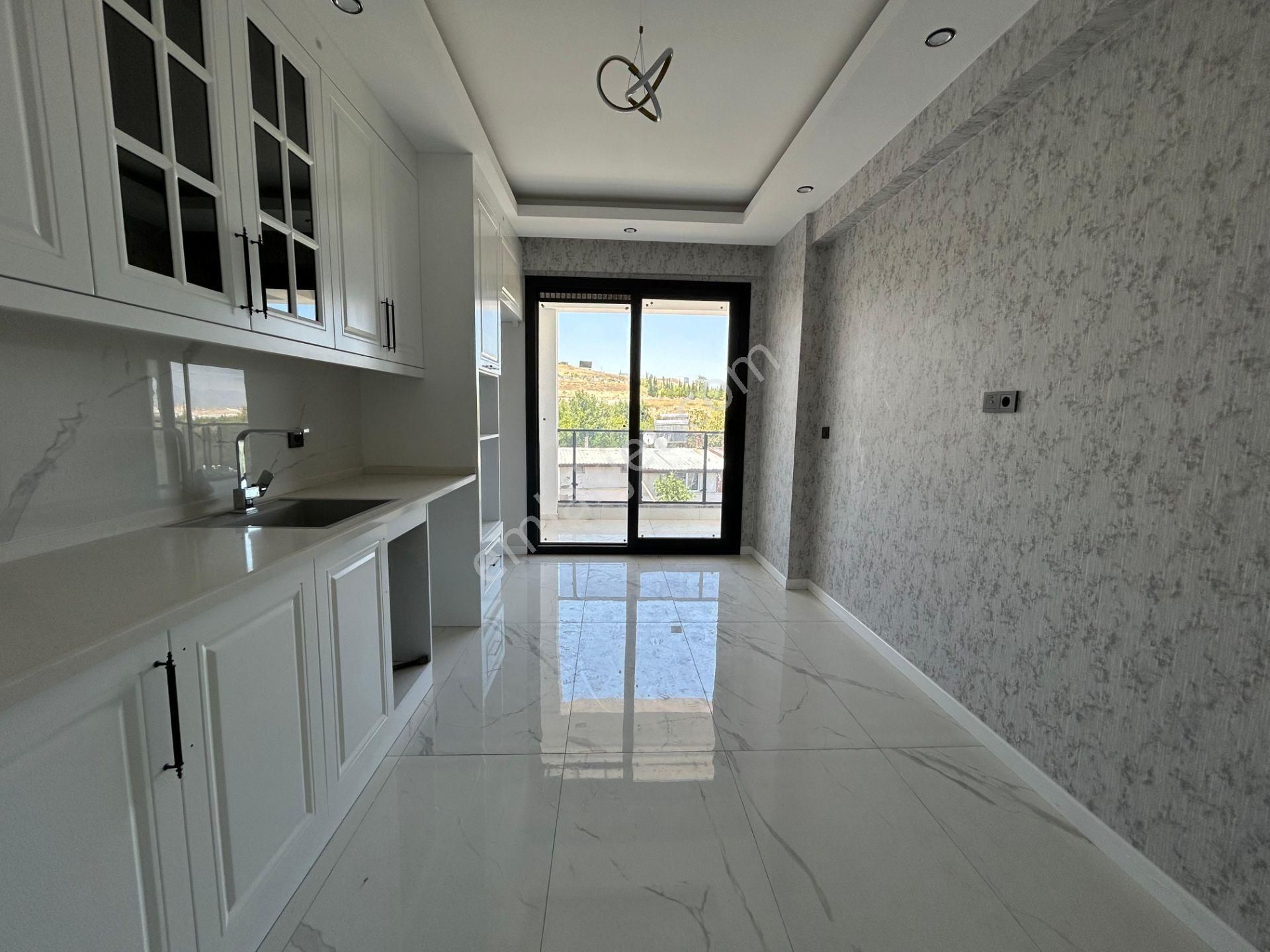 Merkezefendi Şemikler Satılık Daire Şemikler Mahallesin'de 140 M² 3+1 Satılık Sıfır Lüks Daire