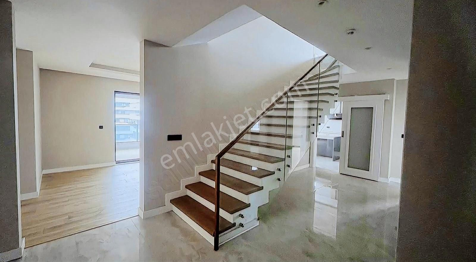 Osmangazi İstiklal Satılık Daire DİALOG PİRAMİT DOWNTOWN 5+1 DUBLEKS DAİRE