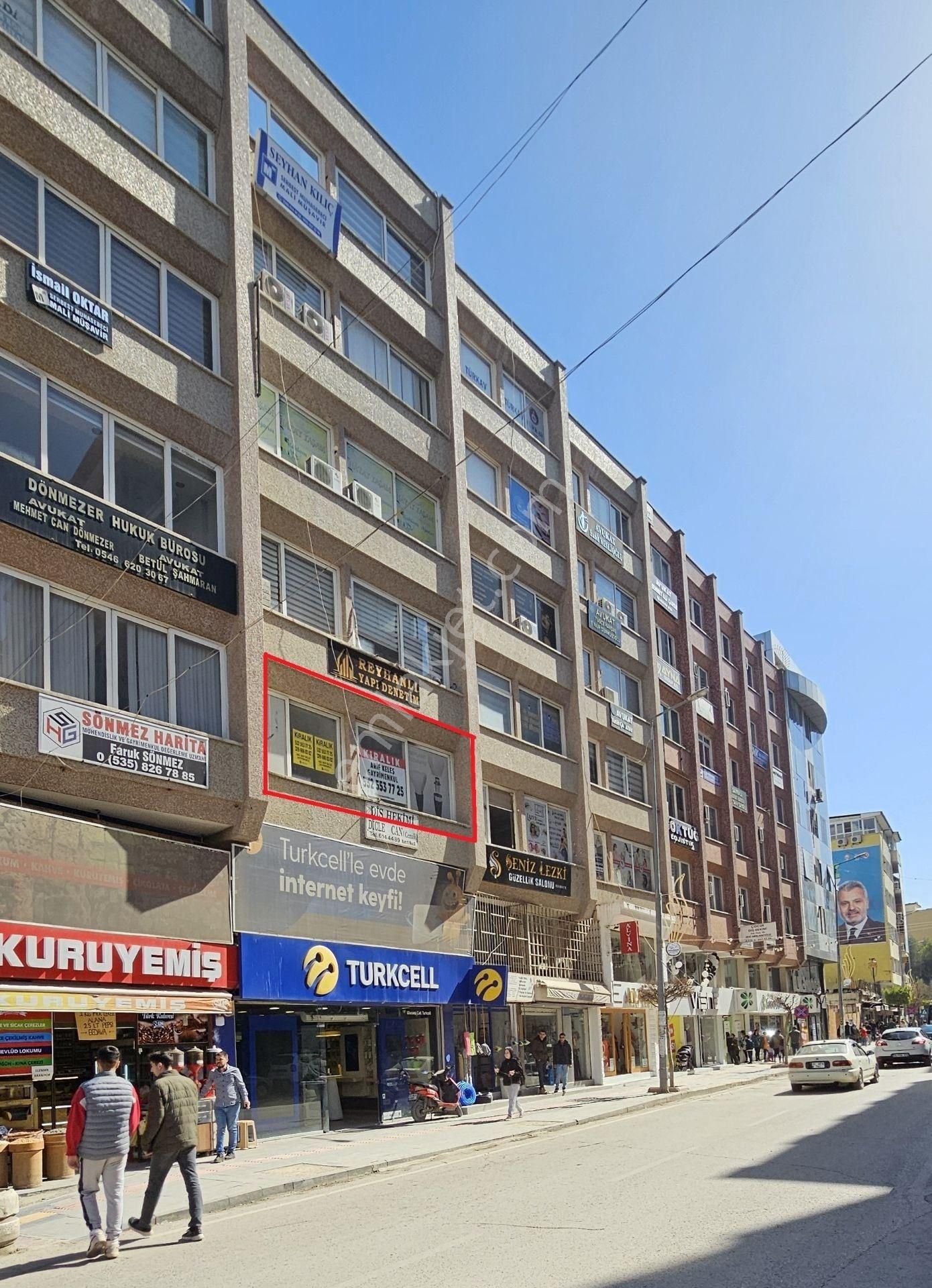 İskenderun Çay Satılık Ofis Akg'den Çarşı Merkezde Yılmazlar İş Hanında 2+1 Satılık Ofis