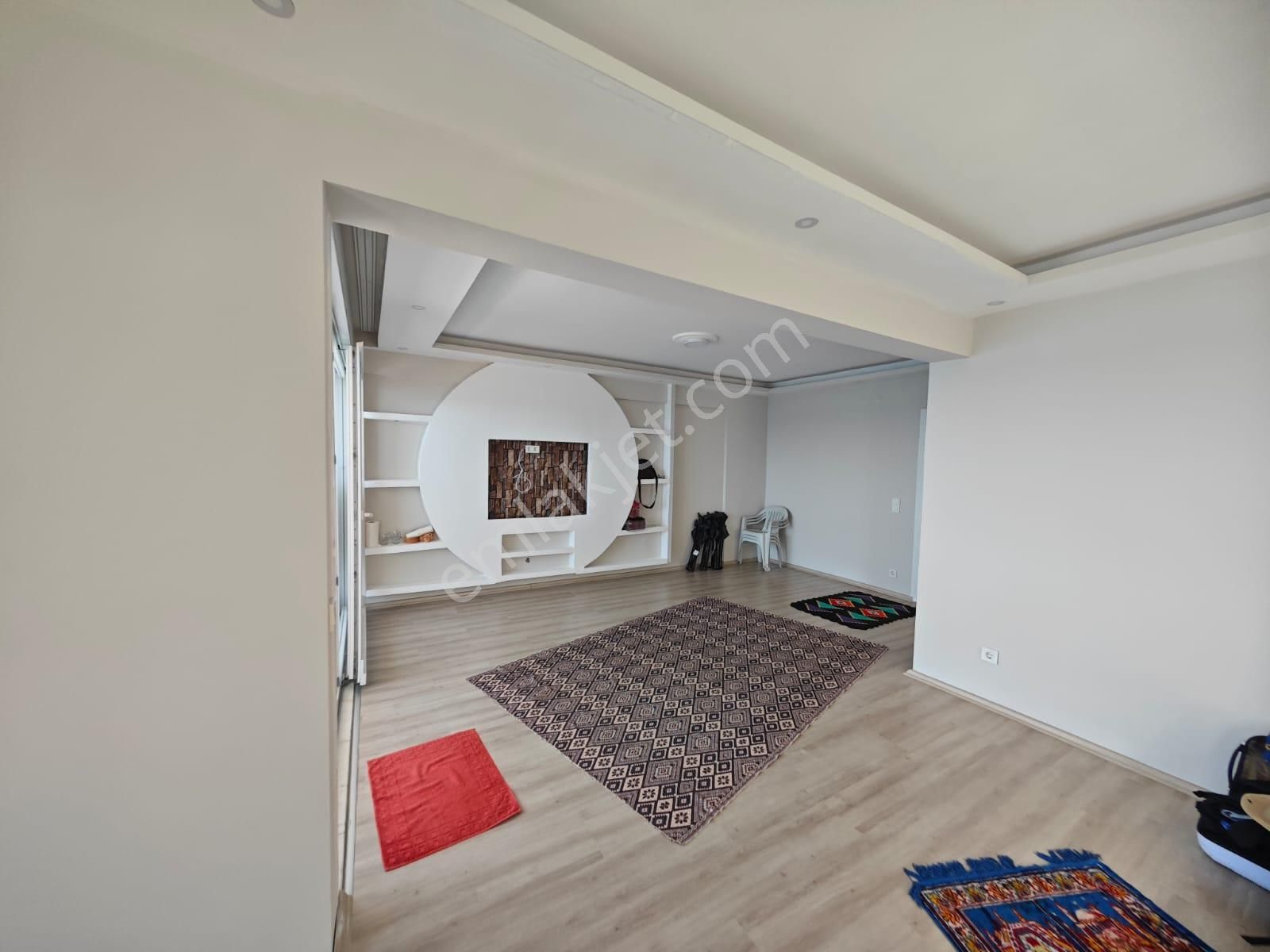 Denize Sıfır 3+1 Panoramik Manzaralı Dairemizi Satışa Sunuyoruz - Görsel 11