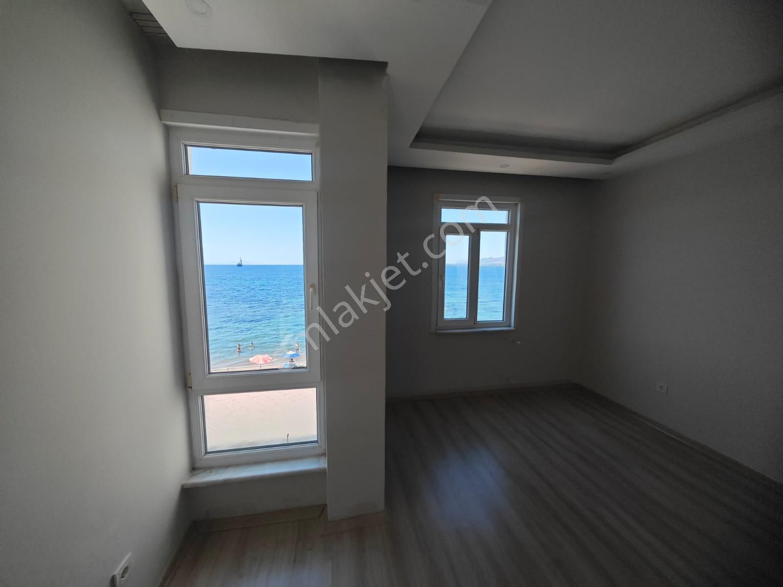 Denize Sıfır 3+1 Panoramik Manzaralı Dairemizi Satışa Sunuyoruz - Görsel 16