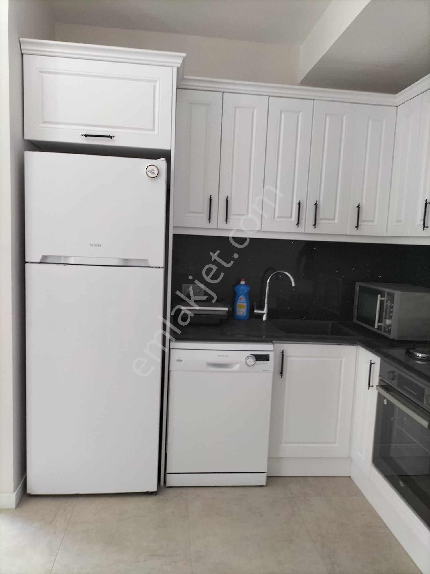 Alaçatı Merkez'de Sezonluk Kiralık Taş Ev - Görsel 5