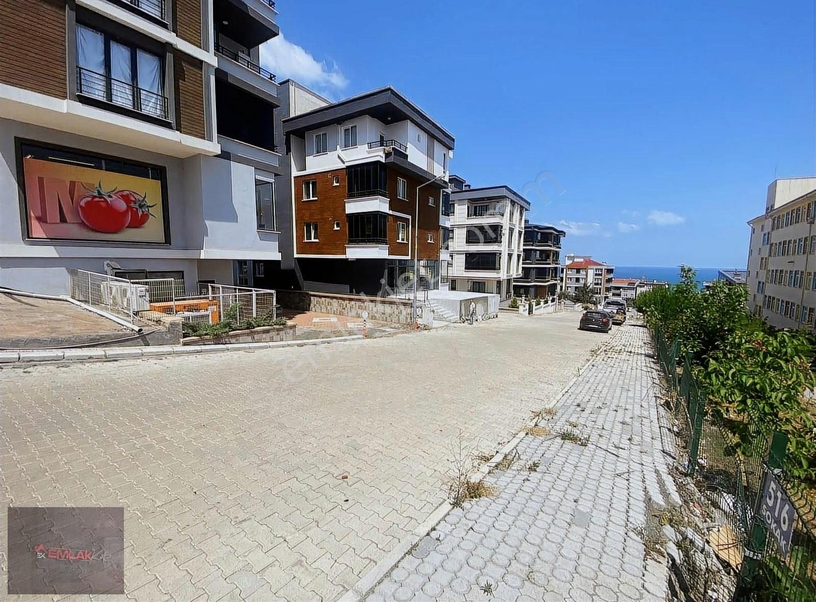 Atakum Yeşildere Kiralık Dükkan & Mağaza EMLAK KENT'Ten Caddeye Yakın Mesafe 135 m2 Kiralık Dükkan