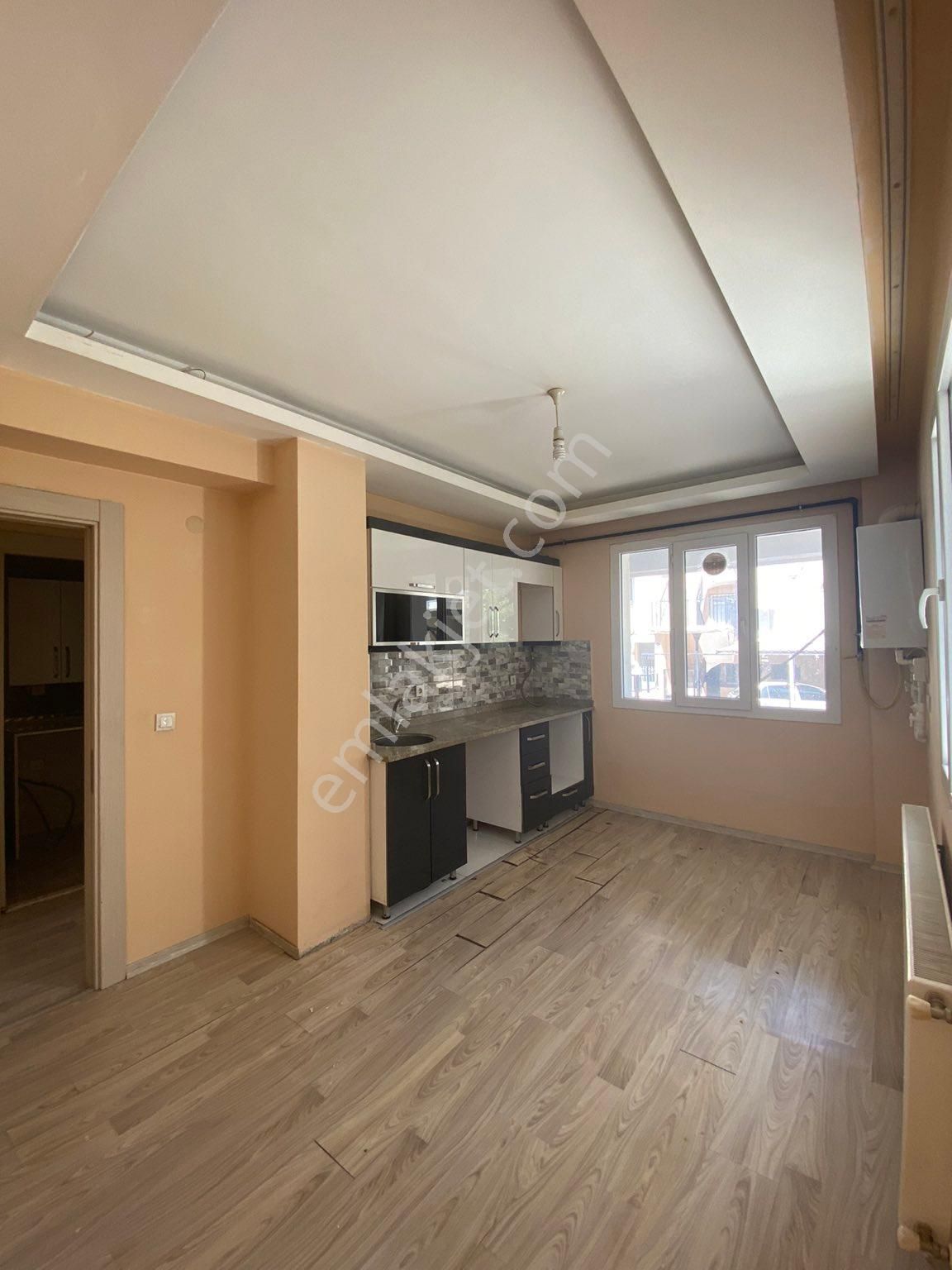 Adatepe Mahallesinde 2+1 Arakat Ferah Daire