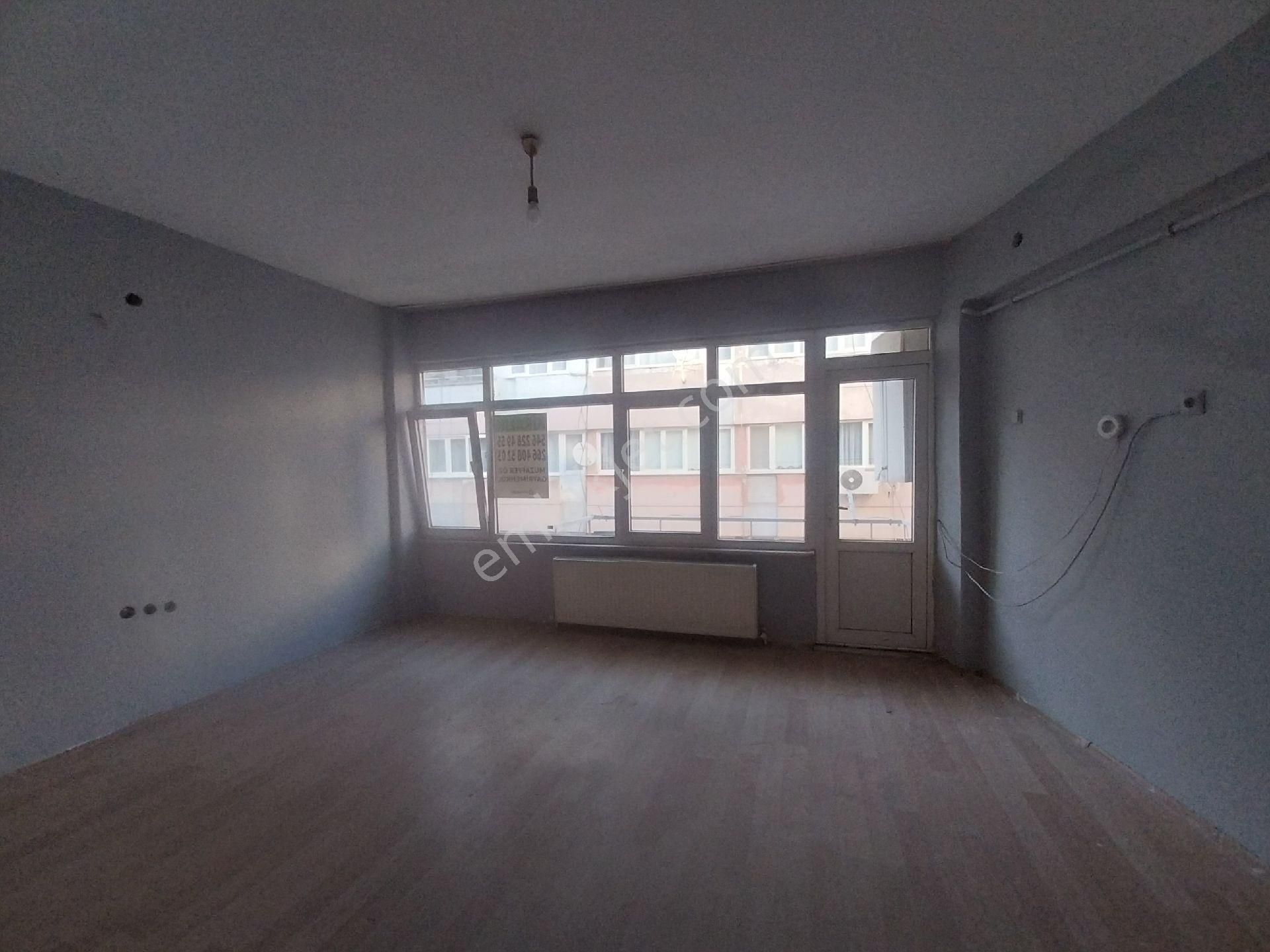 Karesi Yıldırım Kiralık Daire BALIKESİR KARESİ YILDIRIM MAHALLESİ CADDE ÜZERİ 3 NCÜ KAT 2 ODA 1 SALON 80 M2 BRÜT KİRALIK DAİRE.