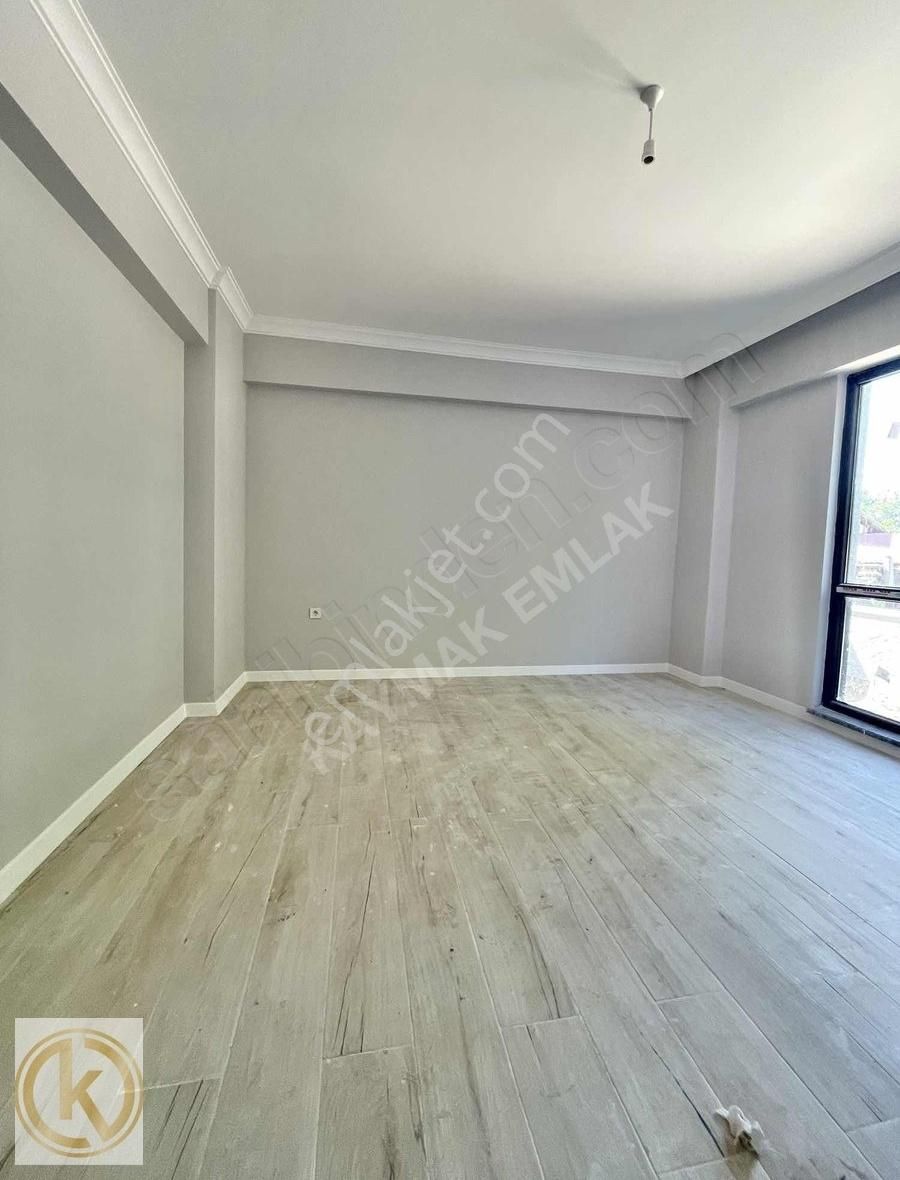 Kaymak Emlaktan Erenler Belediyesi Civarı 3+1 135 M2 Satılık - Görsel 3