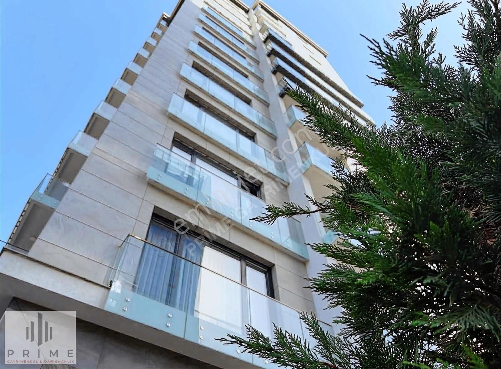 Ümraniye Tatlısu Satılık Daire LÜKS REZİDANS' TA İSKANLI BALKONLU 1+1 75M2 BOŞ DAİRE